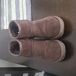 Women's Size 5 UGGS
